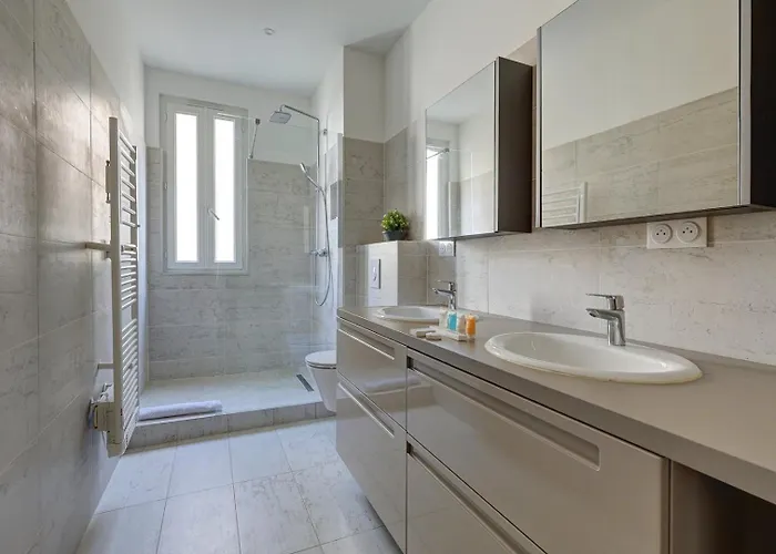 Mericourt Suite, Place De La Republique Apartmán