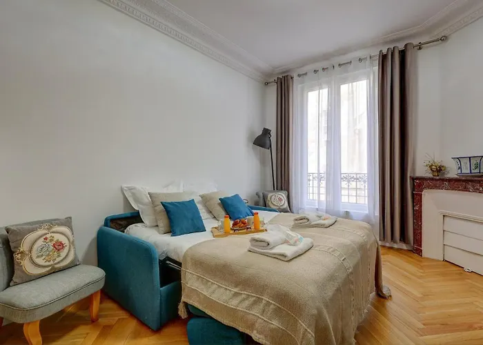 Mericourt Suite, Place De La Republique * Paříž